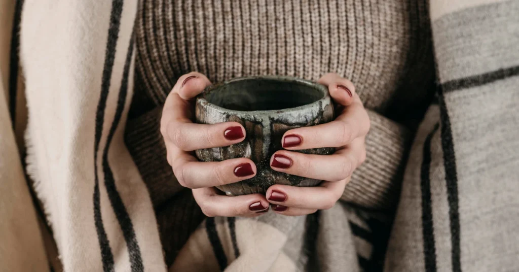 Velvet nails